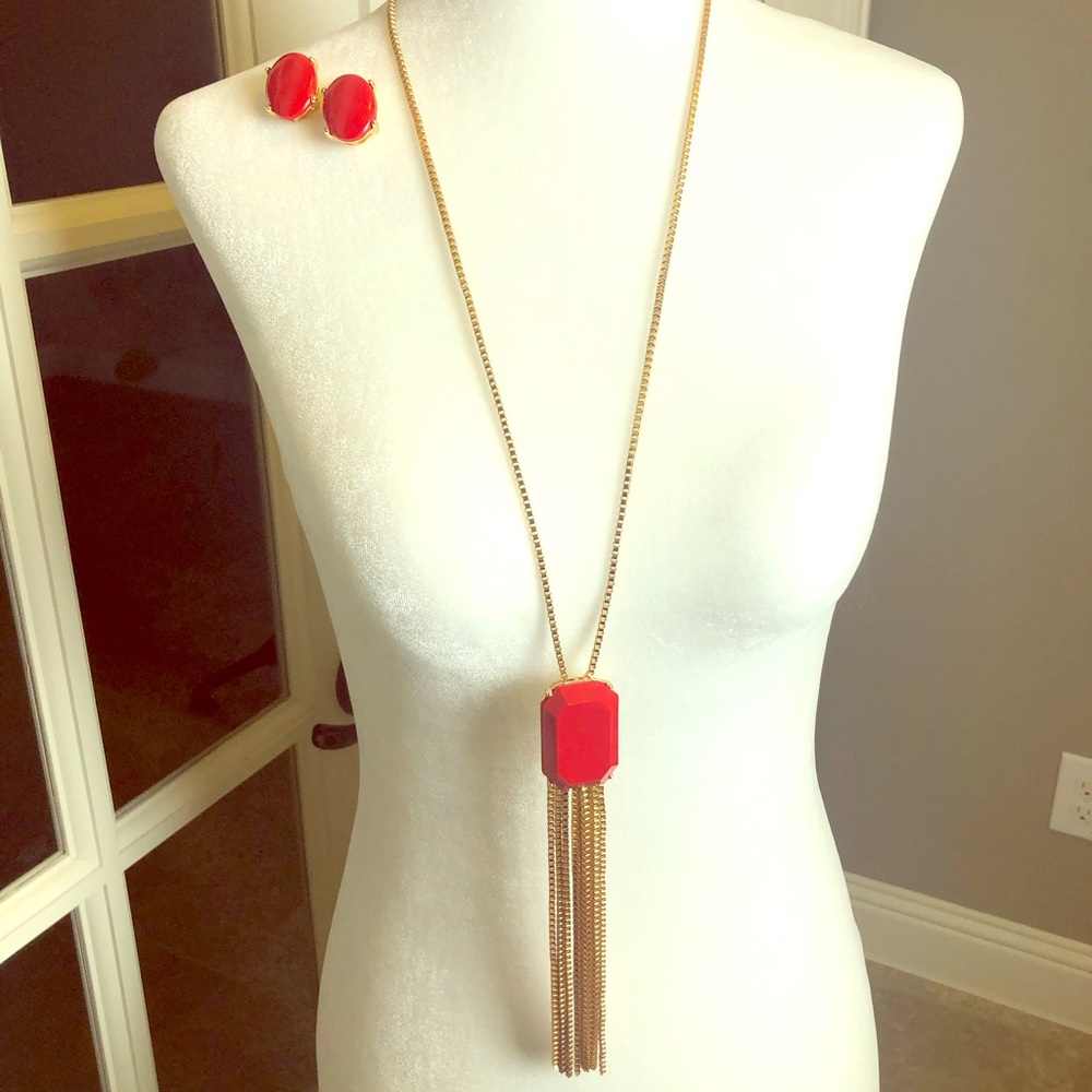 Matching necklace & earring set